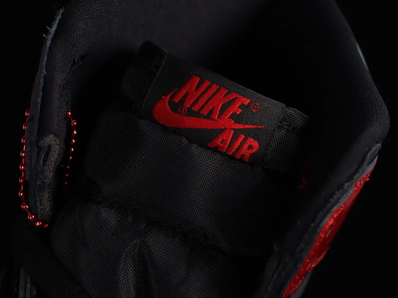 All categories Air Jordan Jordan series basketball shoes Air Jordan 1 High LJR version Air Jordan 1 High OG "Bred Patent" AJ1 Joe 1 patent leather black and red high-top basketball shoes 555088-063